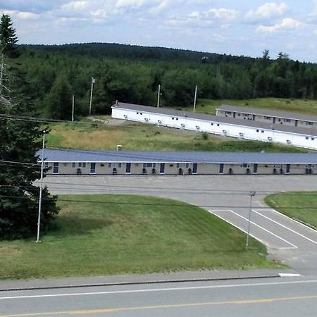 The Bluebird Motel Maine Machias Екстер'єр фото